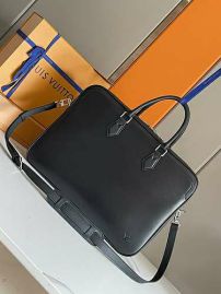 Picture of LV Mens Bags _SKUfw116079365fw